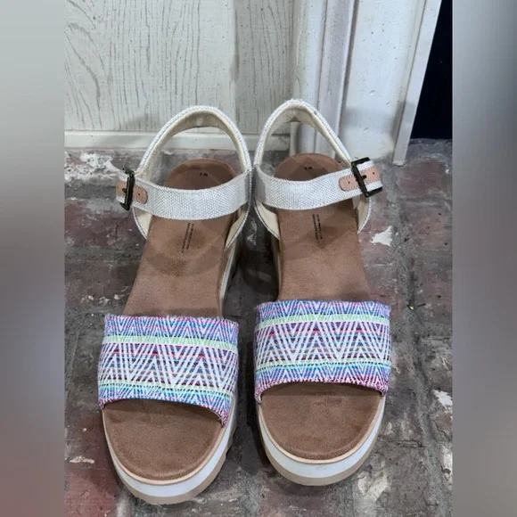 TOMS Diana Platform Wedge Sandals Size 9M – Rainbow Tribal Cork Heel Ankle Strap - Picture 2 of 10